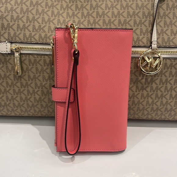 MICHAEL KORS LARGE DOUBLE ZIP WRISTLET WALLET PHONE CASE CLUTCH 
Tea Rose NWT - Picture 5 of 16